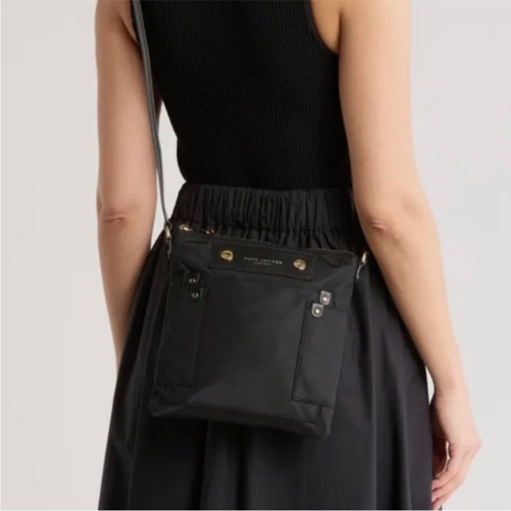Marc by Marc Jacobs Preppy Nylon Sia Crossbody - Picture 2 of 15